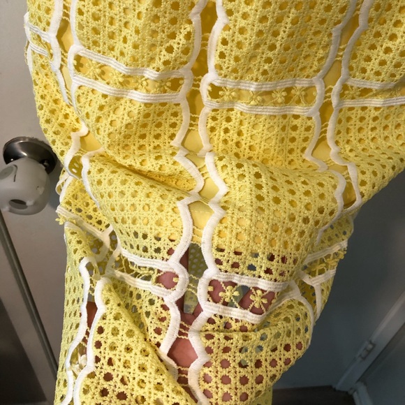 Size small lace trim midi yellow boho dress mod style - Picture 5 of 8